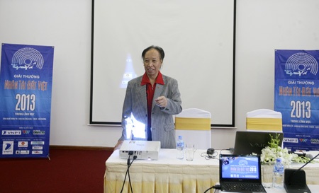 Đang chấm Chung khảo sản phẩm CNTT tham gia Nhân tài Đất Việt 2013