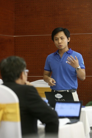 Khoảnh khắc khó khăn của những người “cầm cân nảy mực” (đang sửa)