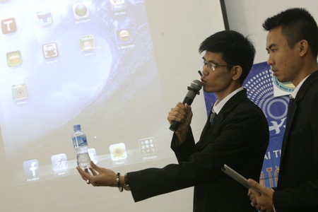 Khoảnh khắc khó khăn của những người “cầm cân nảy mực” (đang sửa)