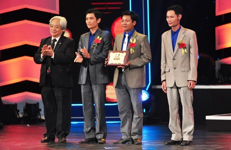 Mạng quảng cáo trên di động đoạt giải Nhất Nhân tài Đất Việt 2013