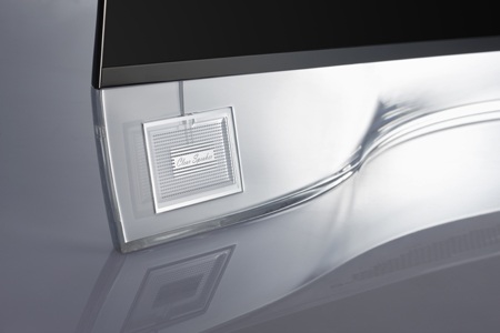 Loa được thiết kế tinh xảo dưới chân đế