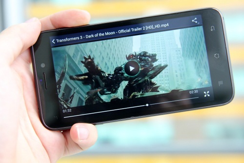 Đánh giá FPT VI - Smartphone thiết kế đẹp, giải trí tốt