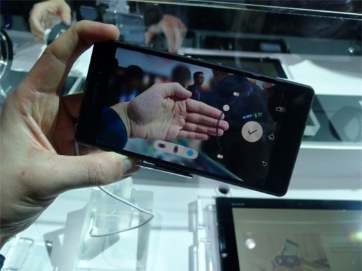 Cận cảnh Sony Xperia Z2 - Sắc sảo đến từng chi tiết - 12 Nguyễn Nguyễn