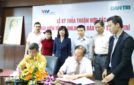 Báo điện tử Dân trí và VTV Online thỏa thuận hợp tác toàn diện - 6 Thỏa thuận hợp tác sẽ mở ra những bước phát triển mới cho cả 2 tờ báo.