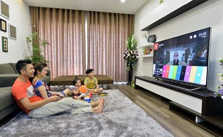 Người xem vẫn có thể theo dõi nội dung hiện tại trong khi đi tìm kiếm các ứng dụng khác