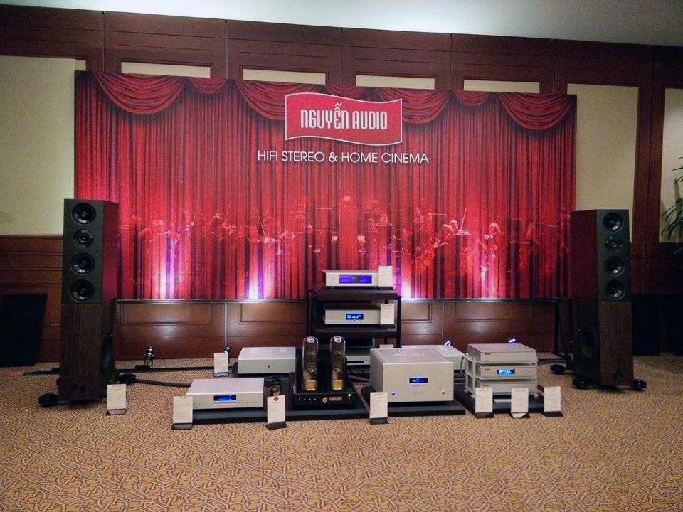 Thiết bị Hi-fi khuấy động triển lãm Việt Nam AV Show 2014 - 11 Bảo Khánh- Quốc Phan