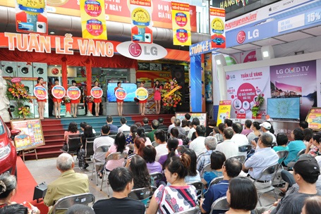 Nguyễn Kim và LG kết hợp mở Tuần lễ vàng tri ân khách hàng