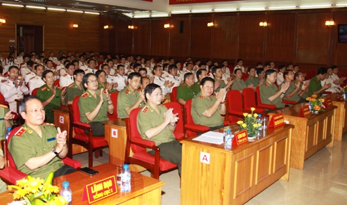 Các đại biểu dự buổi Lễ. Ảnh Công Gôn.