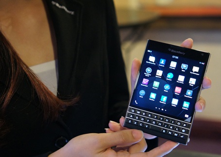 BlackBerry Passport ra mắt tại Việt Nam giá 15,5 triệu đồng - 7