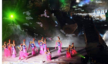 Đêm hội Thiên Đường - 4