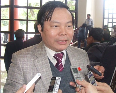 “Tiết kiệm nhưng chỗ nào cũng có... lãng phí” - 1 “Tiết kiệm nhưng chỗ nào cũng có... lãng phí” - 1