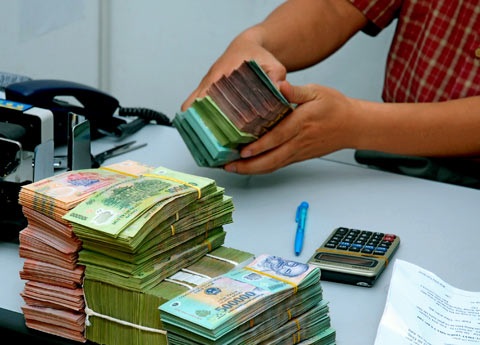 Lãi suất: ngân hàng vừa thực hiện vừa... nghe ngóng - 1