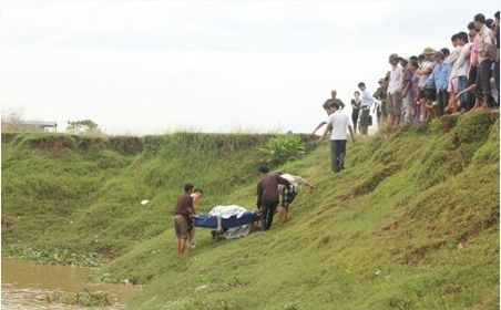 Phát hiện xác chết không đầu, không chân, không tay - 1 Phát hiện xác chết không đầu, không chân, không tay - 1
