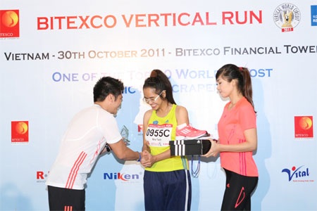 Chạy bộ chinh phục toà tháp cao nhất Việt Nam - 8 Chạy bộ chinh phục toà tháp cao nhất Việt Nam - 8