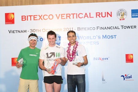 Chạy bộ chinh phục toà tháp cao nhất Việt Nam - 7 Chạy bộ chinh phục toà tháp cao nhất Việt Nam - 7