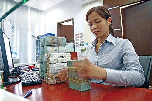 Ngân hàng nhỏ gặp khó vì trần lãi suất - 1 Ngân hàng nhỏ gặp khó vì trần lãi suất - 1