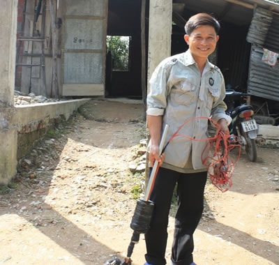 Người rà phế liệu vớt được 1kg vàng? - 1