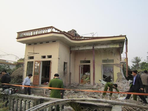 Nổ thuốc pháo, một người chết thảm - 1 Nổ thuốc pháo, một người chết thảm - 1