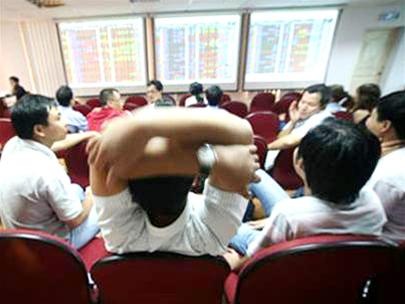 “Bàn tay vô hình” và Ủy ban Chứng khoán - 1 “Bàn tay vô hình” và Ủy ban Chứng khoán - 1