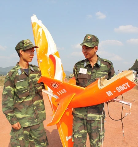 Xem Quân đội nhân dân Việt Nam diễn tập bắn tên lửa - 9 Xem Quân đội nhân dân Việt Nam diễn tập bắn tên lửa - 9