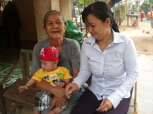 “Xông đất” nhà chị Lành vé số "chê" tiền tỉ - 1