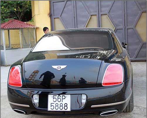 "Bầu" Kiên - "ông trùm" của các Ngân hàng Việt Nam - 2 "Bầu" Kiên - "ông trùm" của các Ngân hàng Việt Nam - 2