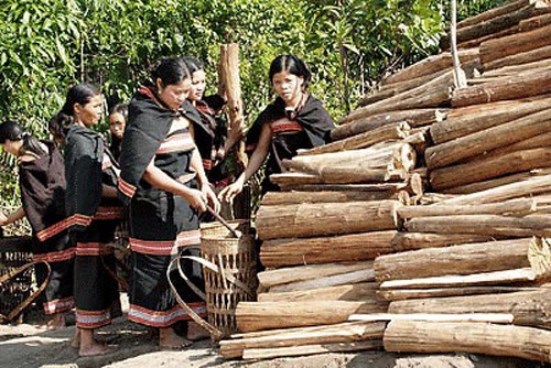 Những kiểu đón Tết kỳ lạ của các dân tộc Việt - 6 Những kiểu đón Tết kỳ lạ của các dân tộc Việt - 6