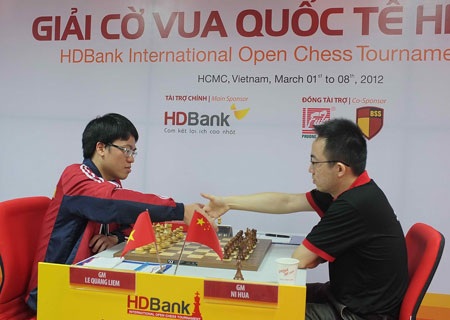 Đốt nóng cuộc đua vô địch