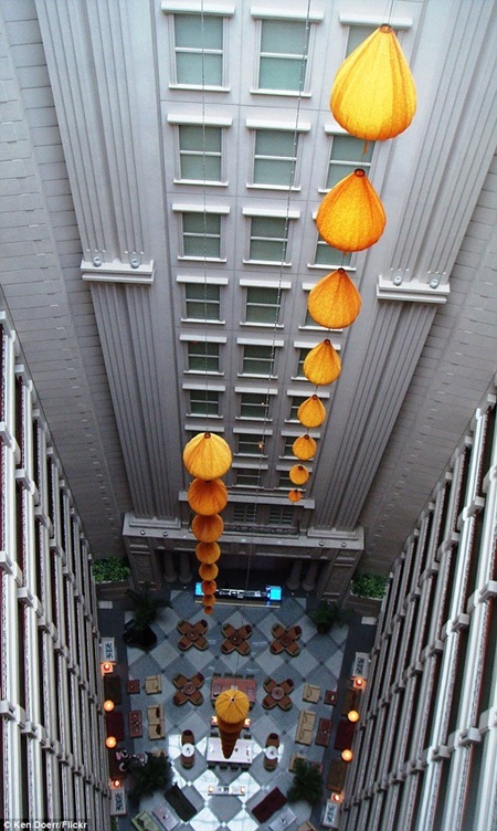 Mãn nhãn góc nhìn bên trong những tòa tháp cao nhất thế giới