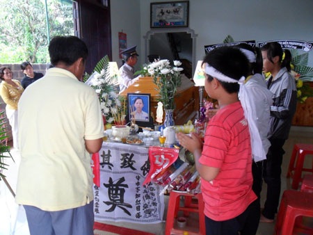 Nỗi đau tột tận sau thảm nạn Sêrêpôk - 1 Nỗi đau tột tận sau thảm nạn Sêrêpôk