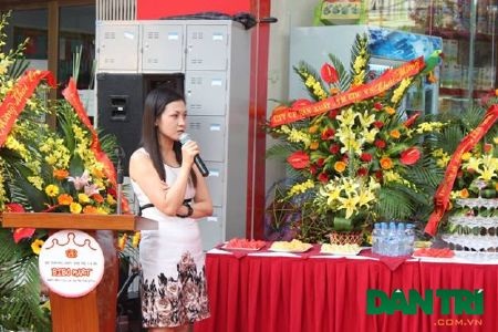 Khai trương cửa hàng thứ 6 của hệ thống siêu thị Mẹ & Bé BiBo Mart tại Hà Nội - 3 Cắt băng khai trương BiBo Mart 84 Phạm Ngọc Thạch