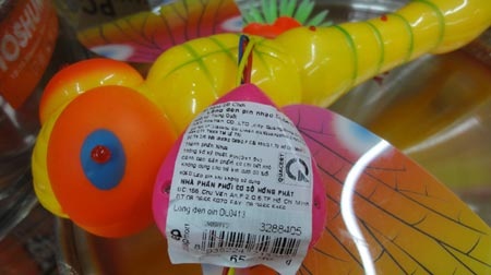 Mứt bí, lạp xưởng “hết date” từ Tết được “tận dụng” làm nhân bánh Trung thu tại TP Hồ Chí Minh.