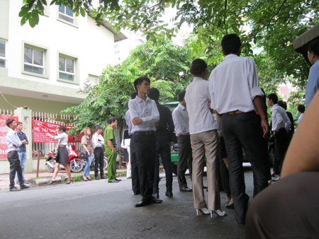 Muaban24: Từ dụ dỗ, tẩy não tới truy đuổi trả thù