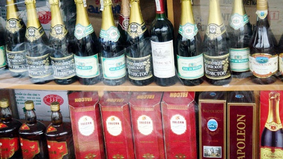 Rượu lậu (Ảnh minh họa)