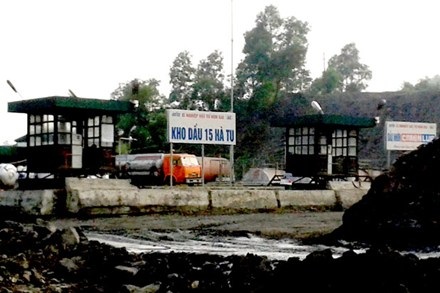 Tập đoàn Than - Khoáng sản bị “rút ruột” hàng trăm ngàn lít dầu? - 1 Kho dầu 15, khai trường Cty than Hà Tu. Ảnh: Nguyễn Hùng