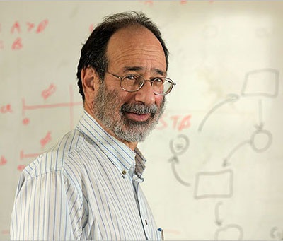 Giải Nobel Kinh tế 2012 trao cho hai học giả Mỹ - 1 SG Alvin E. Roth - Ảnh: Reuters