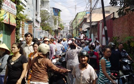 Sự việc đang gây náo loạn vùng lân cận