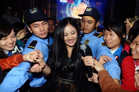 "Khát khao đột phá" mang âm nhạc đến với sinh viên Hà Nội - 4 Khát khao đột phá mang âm nhạc đến với sinh viên Hà Nội