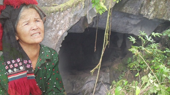 Vượt qua lời nguyền