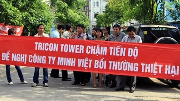 Đòi lại tiền mua nhà bị chậm tiến độ khó hơn… lên trời - 1 Đòi lại tiền mua nhà bị chậm tiến độ khó hơn… lên trời