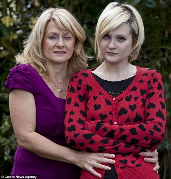 Bà Sheryl, mẹ của Lucy, vô cùng tự hào