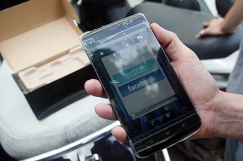 Mua hàng trên mạng ở… bển cũng bị lừa