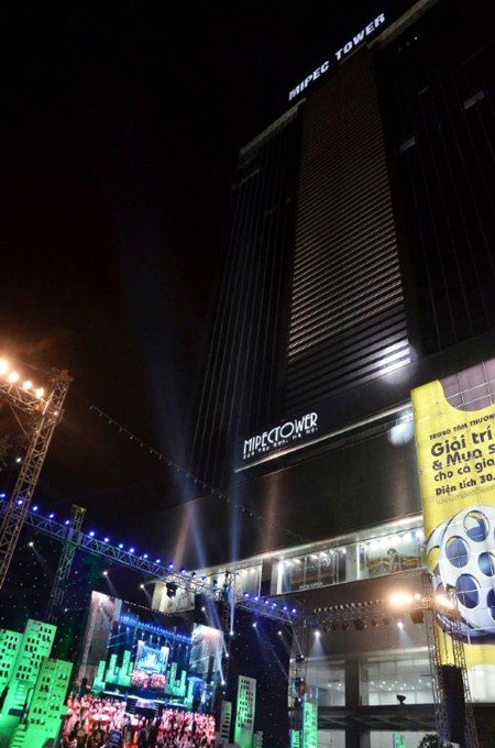 Trung tâm thương mại MipecTower, một trong những điểm vàng của Tháng khuyến mãi