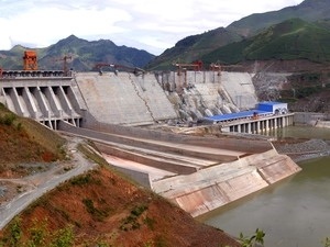 10 vấn đề xã hội được quan tâm nhất năm 2012 - 8 Toàn cảnh công trình thủy điện Sơn La. (Ảnh: Ngọc Hà/TTXVN)