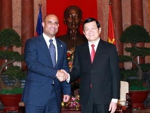 Chủ tịch nước Trương Tấn Sang tiếp Thủ tướng Haiti - 1 Chủ tịch nước Trương Tấn Sang tiếp Thủ tướng Haiti