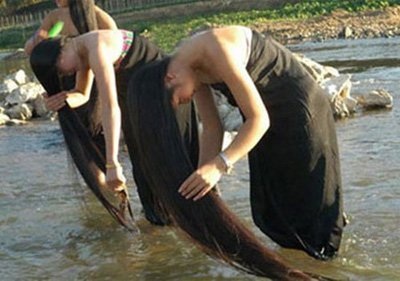 Giải mã bí ẩn sơn nữ xinh như mộng nhờ... tắm tiên - 3 Những cô gái Thái xinh đẹp tắm tiên.