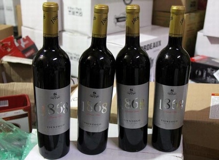 Rượu vang ngoại được làm giả