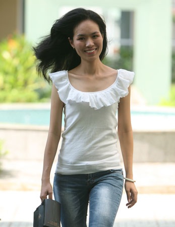 Tinh dầu dưỡng tóc mới cho phụ nữ Việt - 1 Trần Hoàng Thanh Thúy - Chuyên viên tổ chức sự kiện