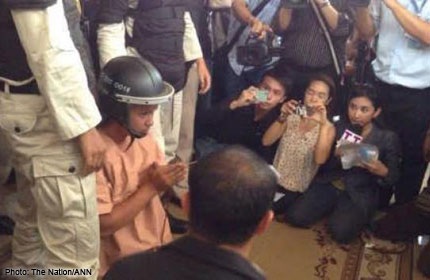 Áp giải tội phạm hiếp, giết đến trước linh cữu nạn nhân - 1 Áp giải tội phạm hiếp, giết đến trước linh cữu nạn nhân