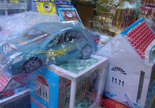 Các loại nhà cửa, ô tô tùy từng kích cỡ, chất liệu có giá khác nhau